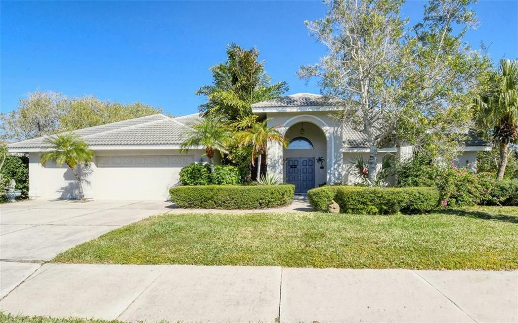 Property Photo: 4493 Shadowleaf Drive FL 34233