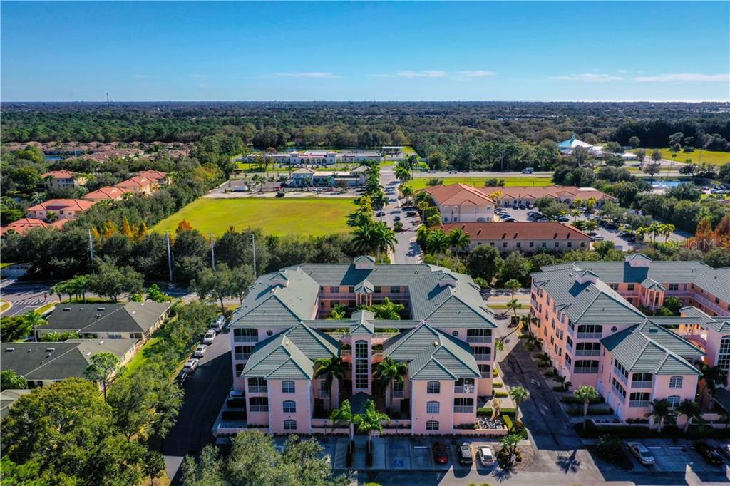Property Photo: 1319 Gondola Park Drive 1319 FL 34292