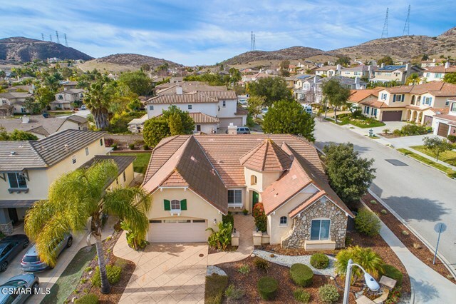 Property Photo: 81 S Via El Toro CA 91320