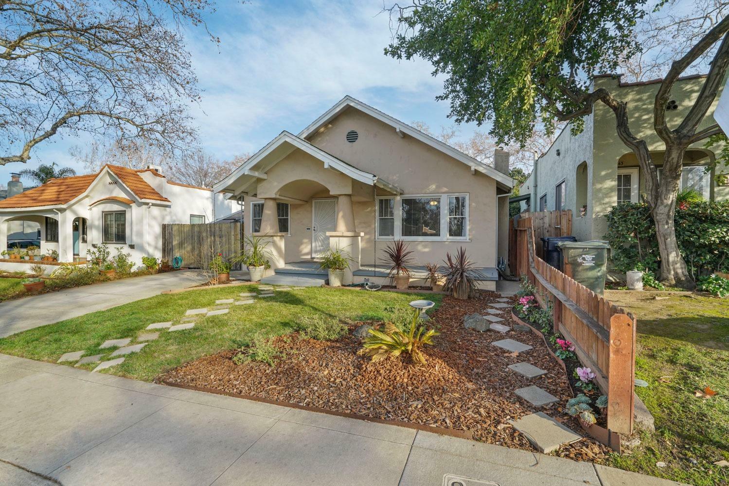 1841 2nd Avenue  Sacramento CA 95818 photo