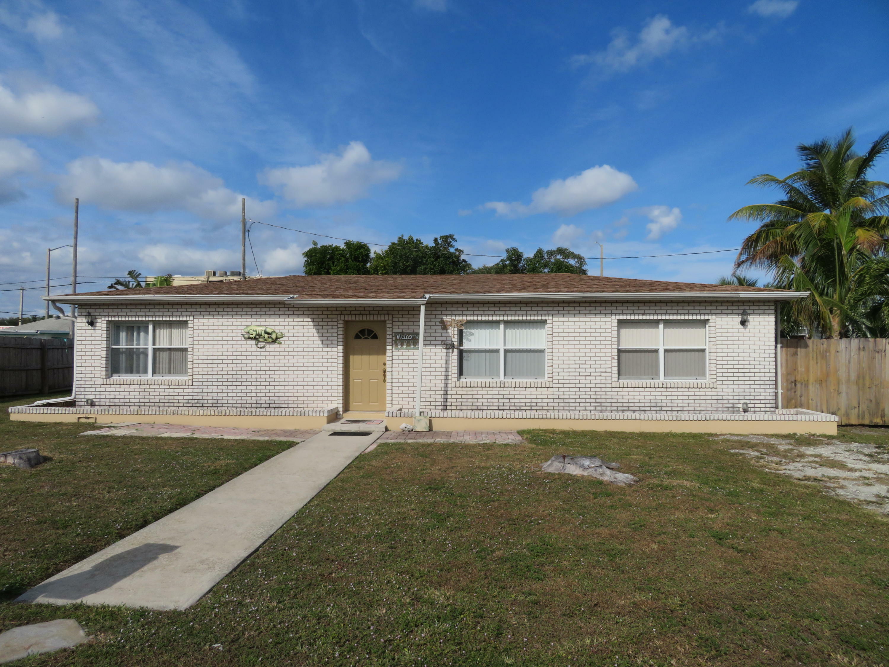 Property Photo: 2719 Nelson Drive FL 33406