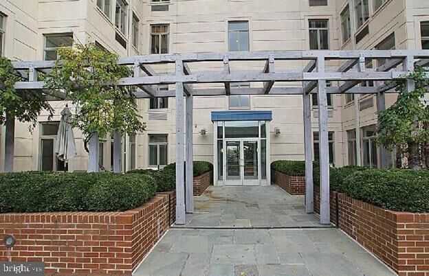 Property Photo:  1900 Hamilton Street 502  PA 19130 