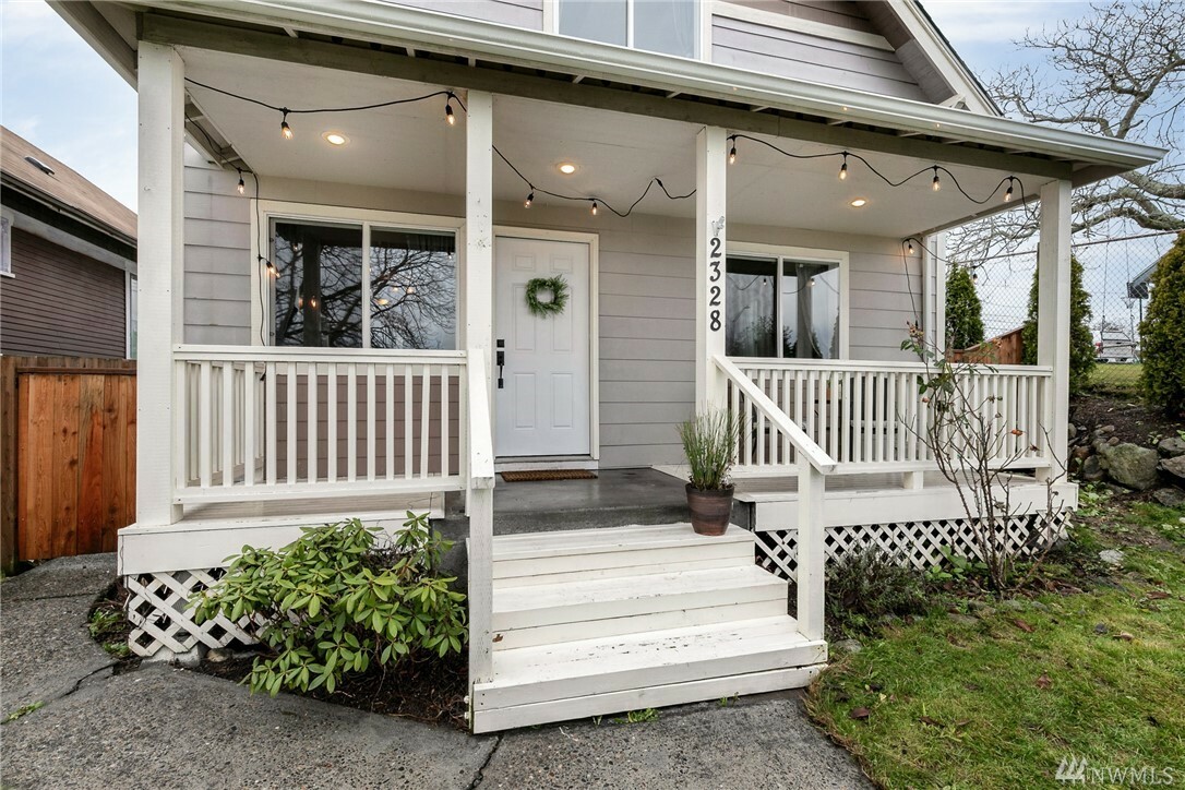 Property Photo:  2328 S Sheridan Ave  WA 98405 