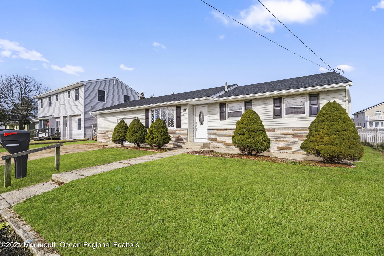 Property Photo:  16 W Anchor Drive  NJ 08087 