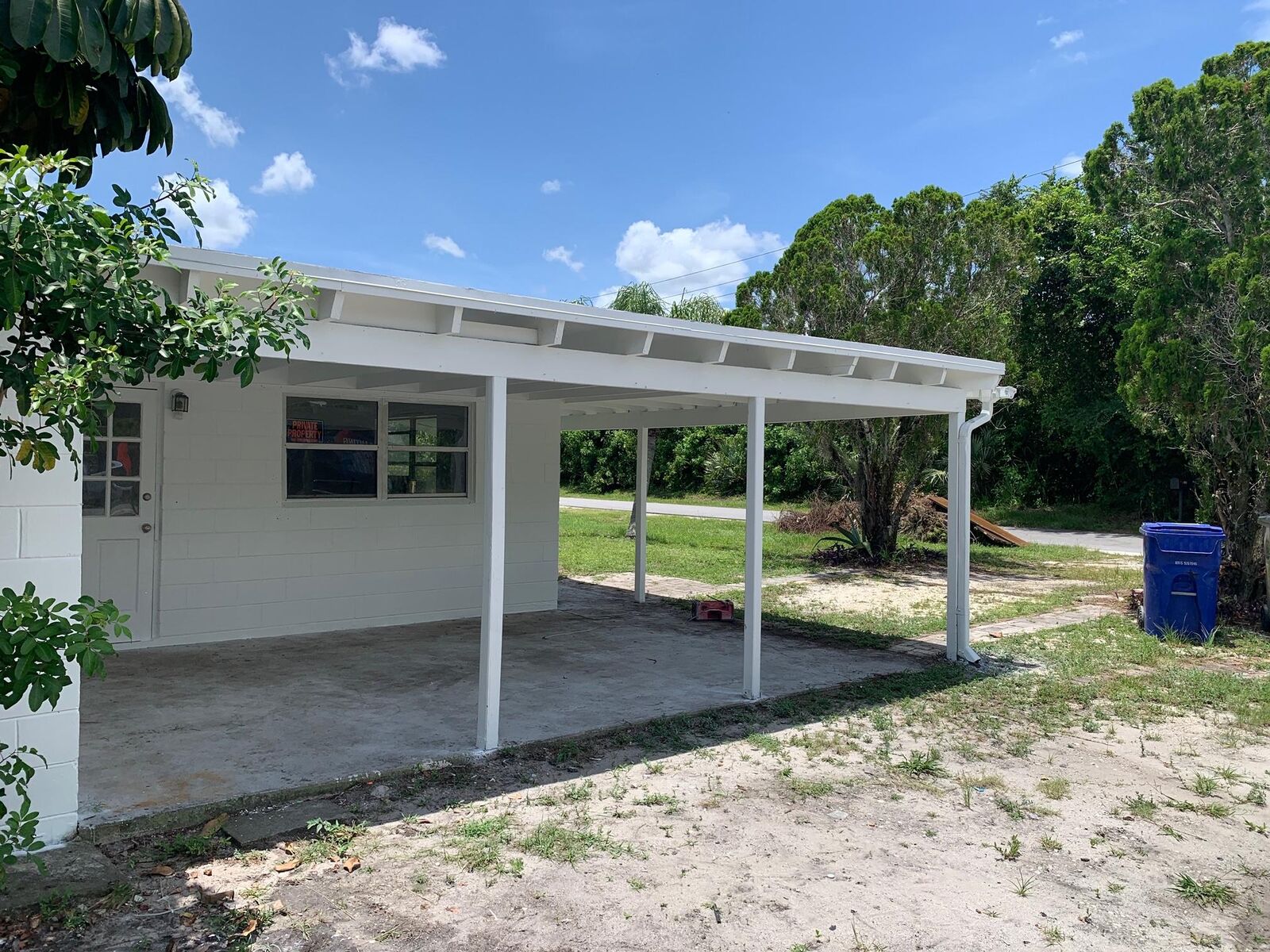 Property Photo:  2304 1st Avenue SE  FL 32962 