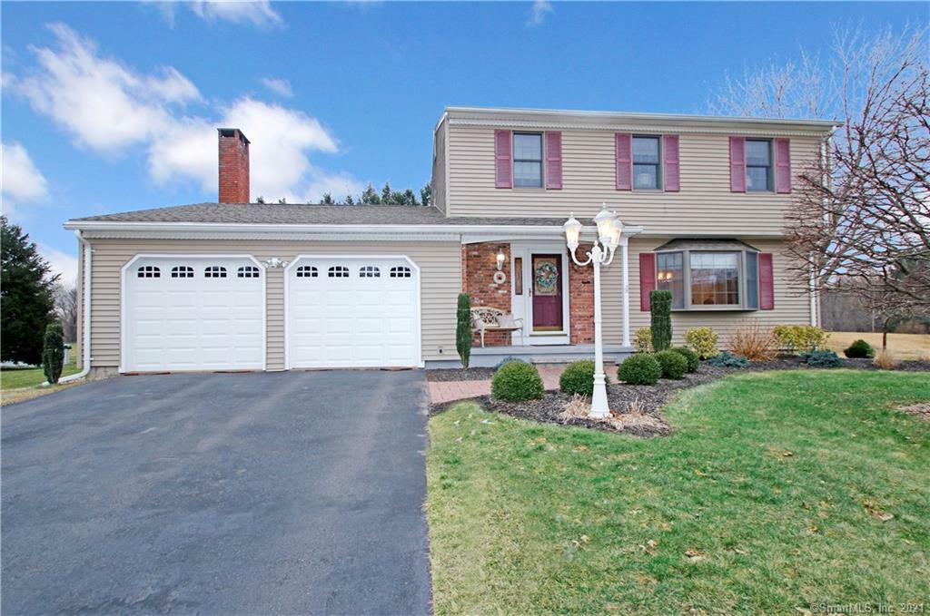 Property Photo:  7 Southgate Lane  CT 06473 