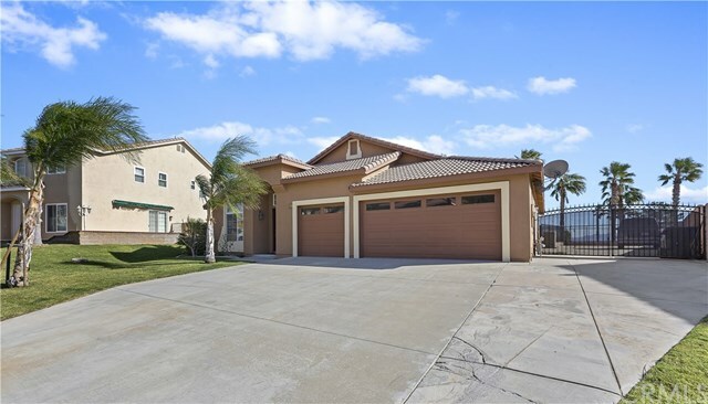 Property Photo:  4925 Huntsmen Place  CA 92336 