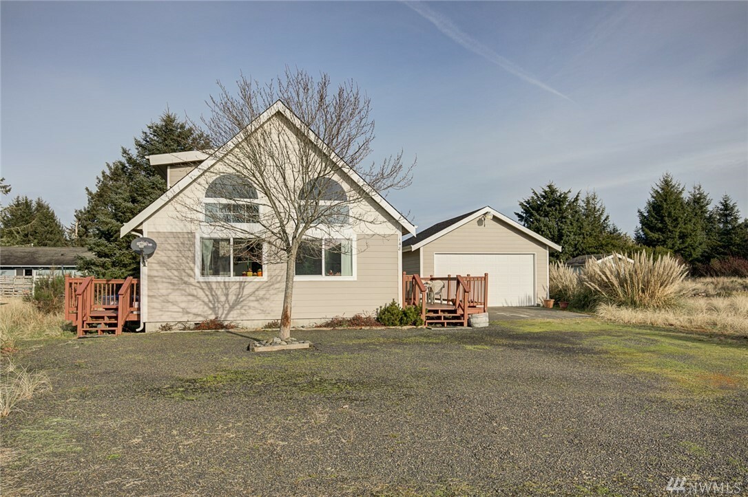 Property Photo:  148 N Razor Clam Dr SW  WA 98569 