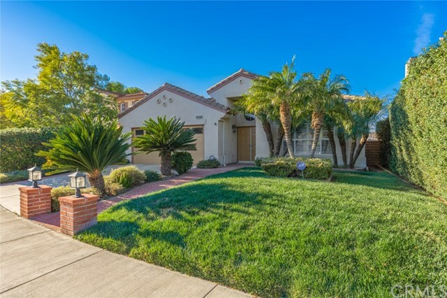 Property Photo:  2071 Roadrunner Avenue  CA 91320 