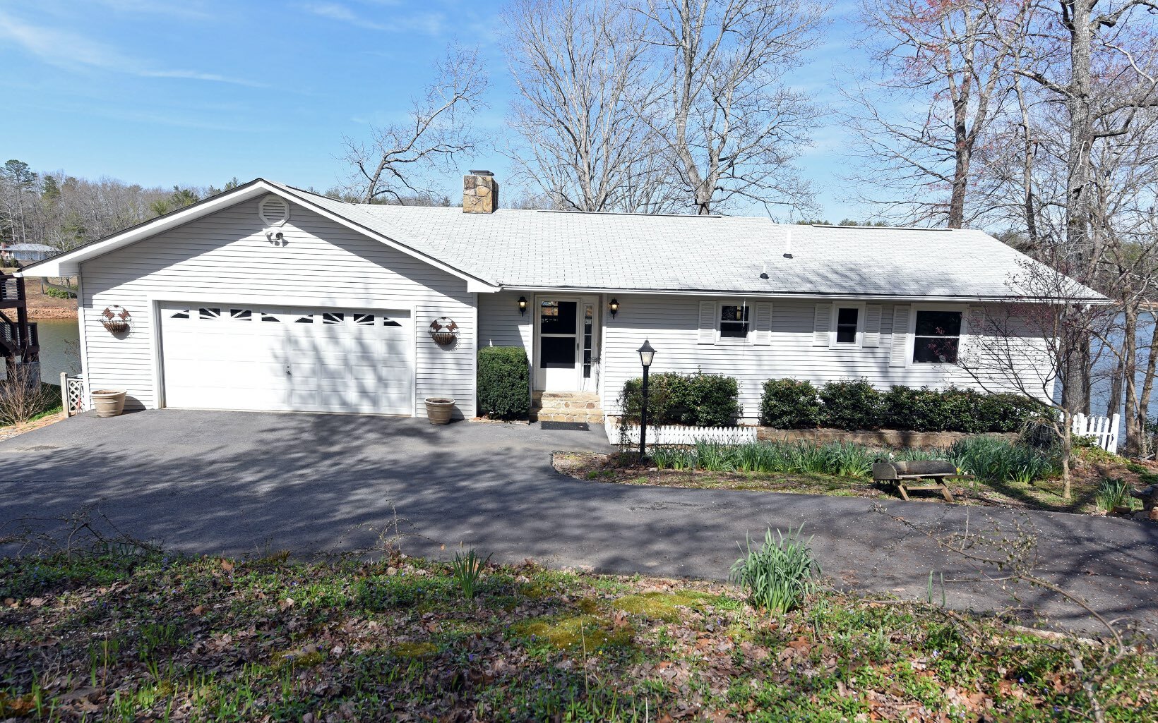 Property Photo:  554 Lake Vista Drive  GA 30512 