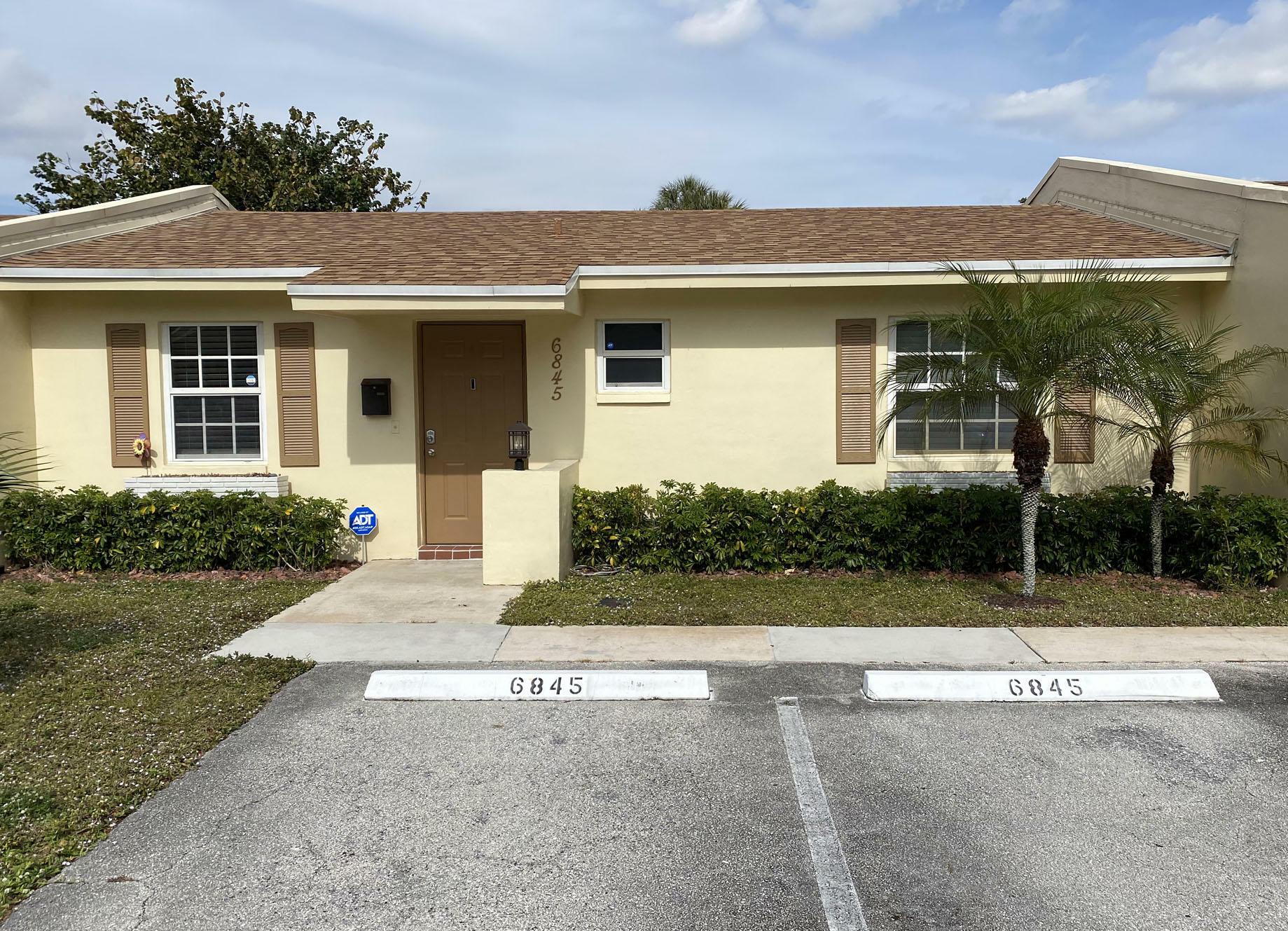 Property Photo:  6845 NW 30th Avenue  FL 33309 