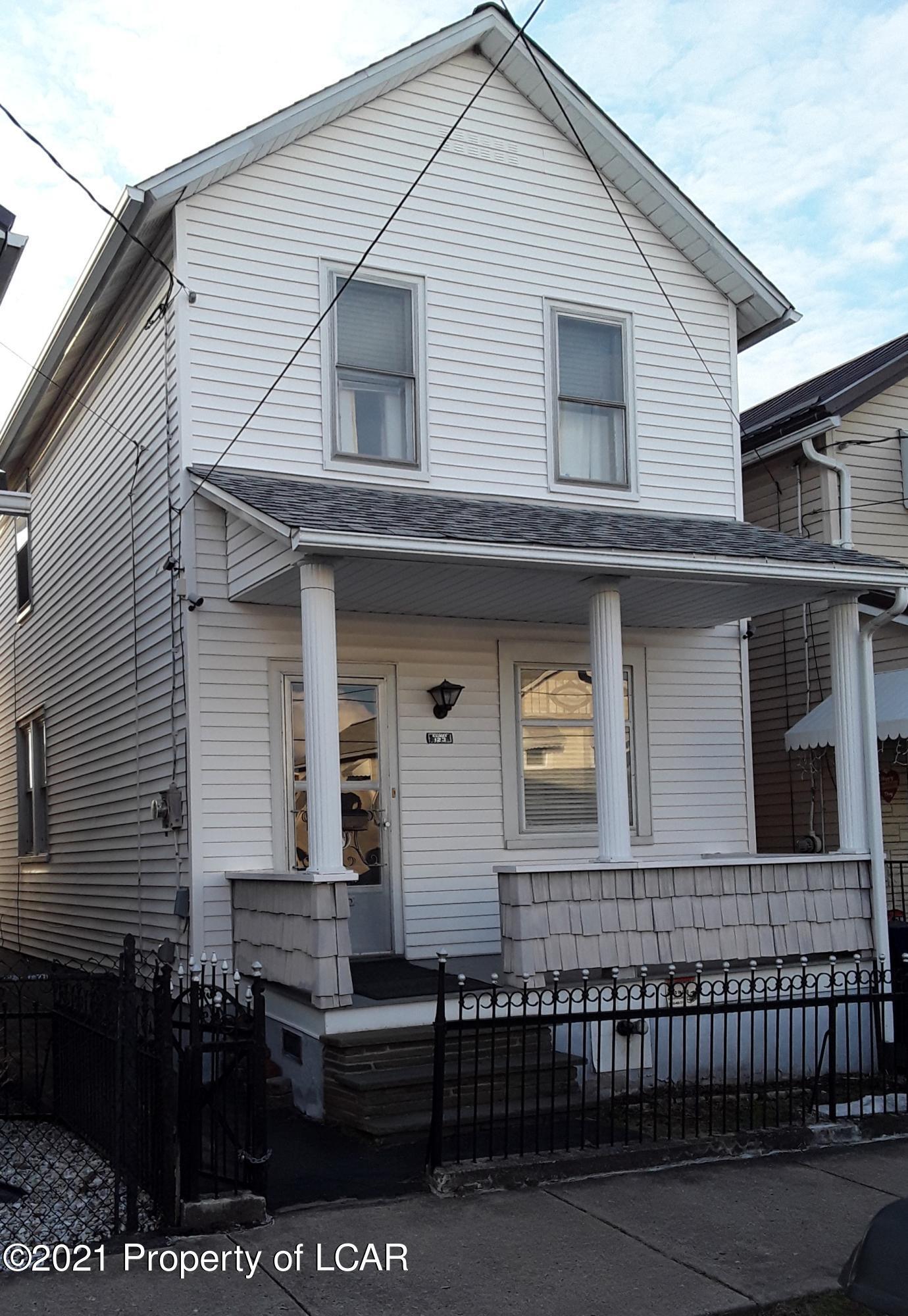 Property Photo:  123 Oak Street  PA 18634 