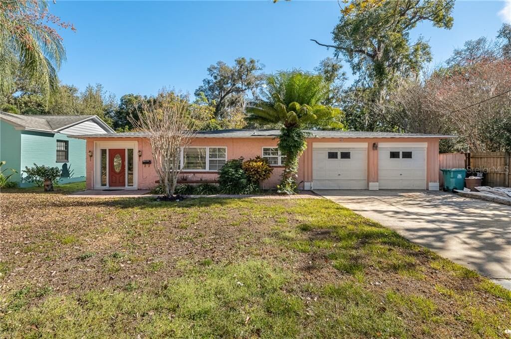 Property Photo:  907 N Hyer Avenue  FL 32803 