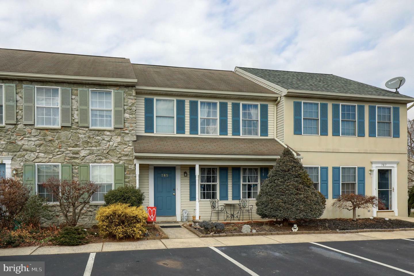 Property Photo:  785 Knoll Drive  PA 17552 