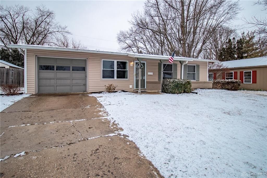 Property Photo: 319 Brownstone Drive OH 45322