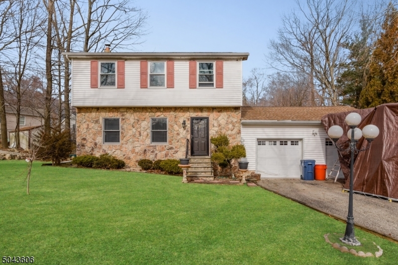 Property Photo:  4 Upper Mountain Ave  NJ 07866 