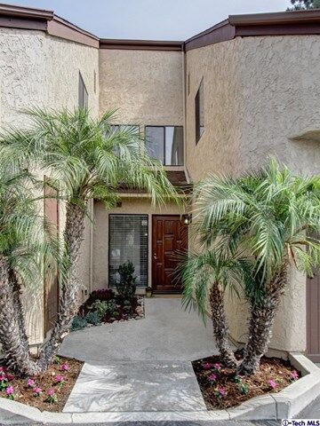 Property Photo:  905 S California Avenue L  CA 91016 