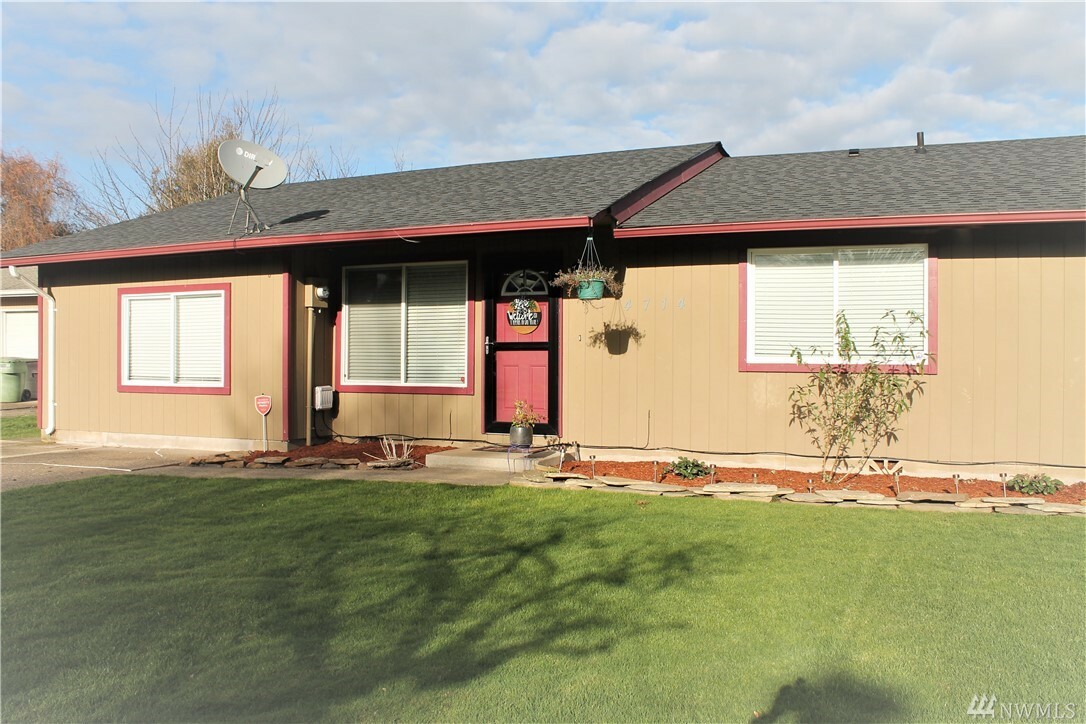 4714 Merlin St  Longview WA 98632 photo