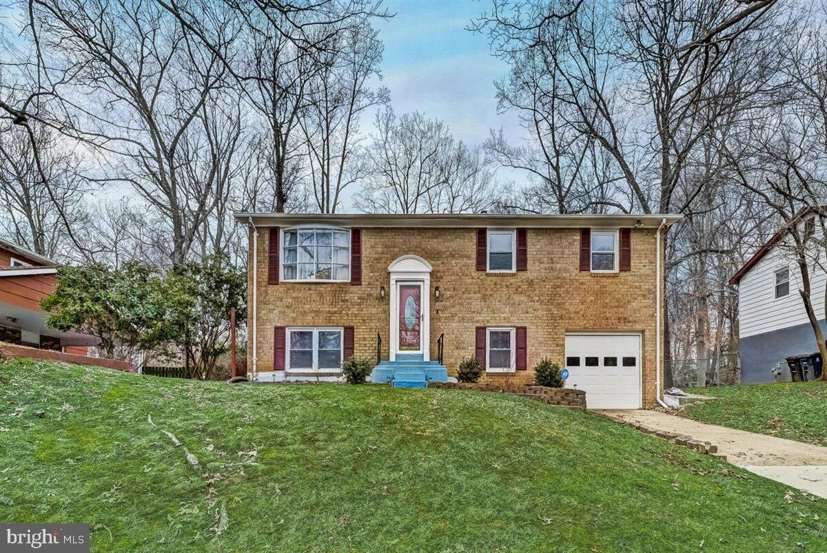 Property Photo:  13319 Queens Lane  MD 20744 