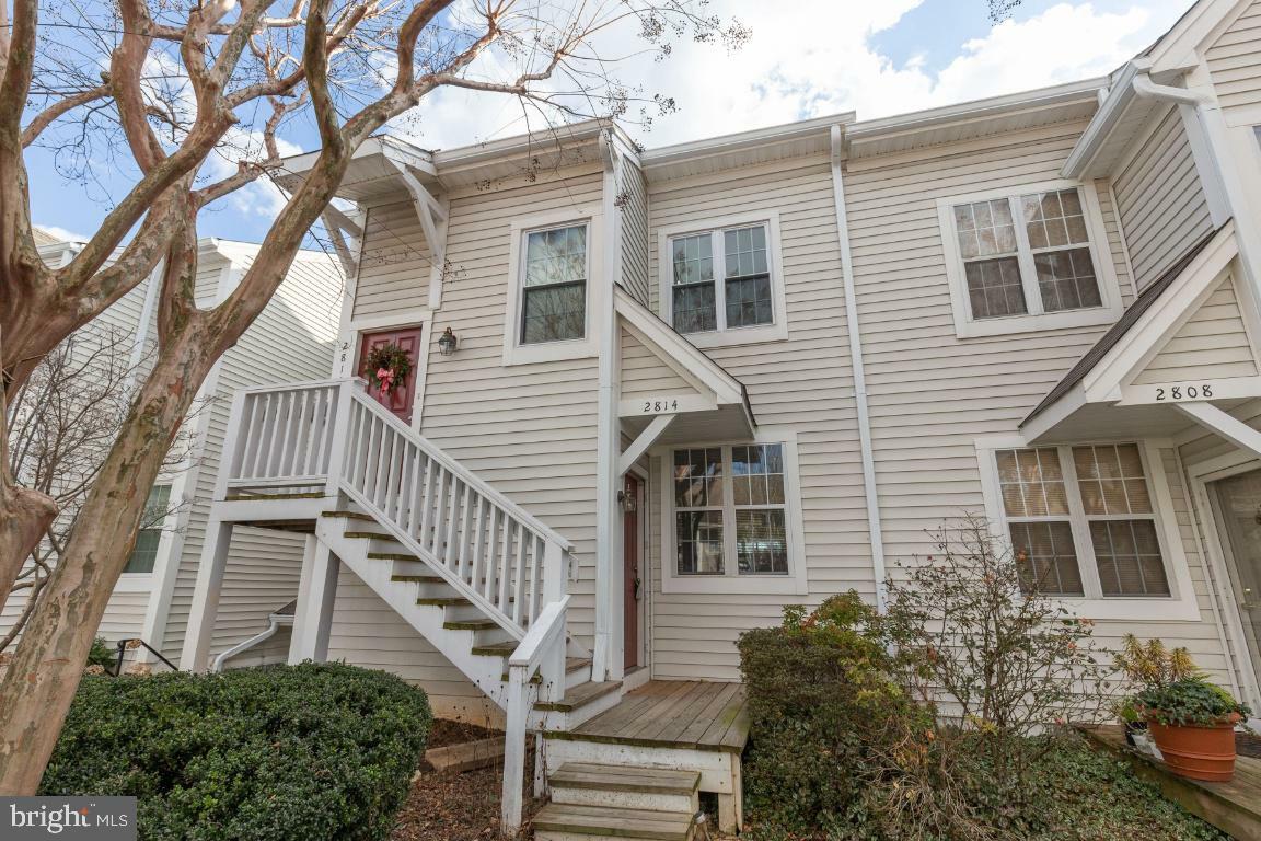 Property Photo: 2814 Yarling Court VA 22042