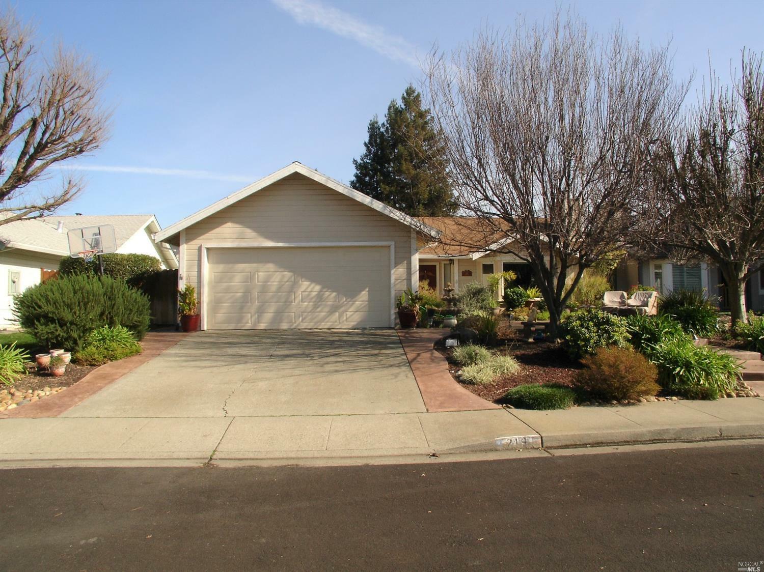 219 Park Lane  Vacaville CA 95687 photo