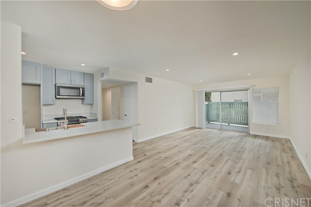 Property Photo:  5700 Etiwanda Avenue 133  CA 91356 