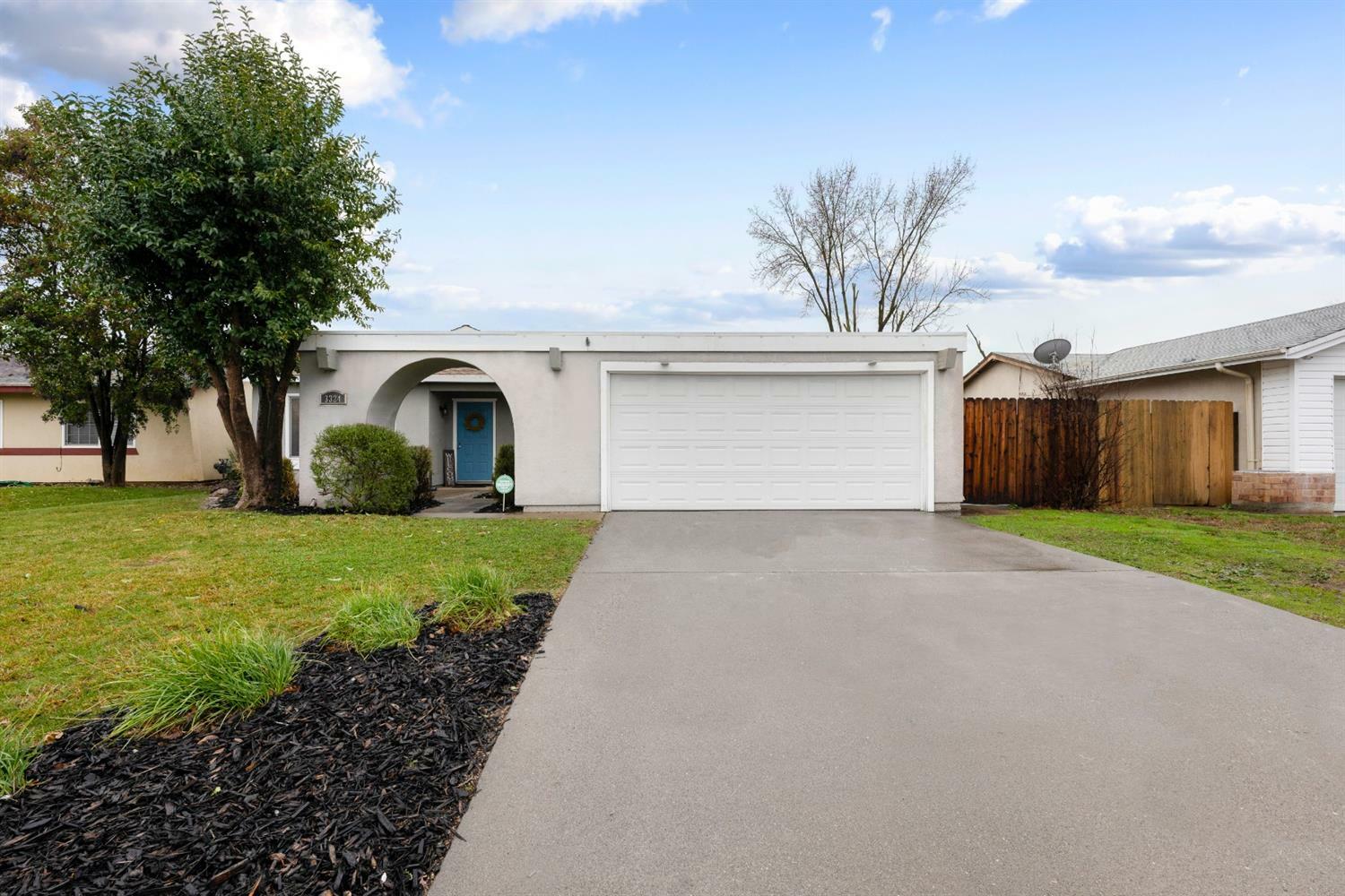 Property Photo:  3324 Huntsman Drive  CA 95826 