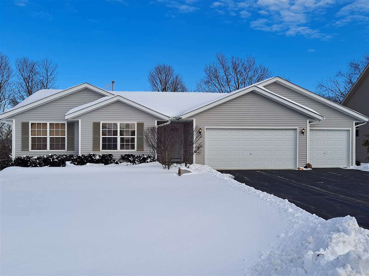 Property Photo:  9947 Lismore Road  IL 61073 