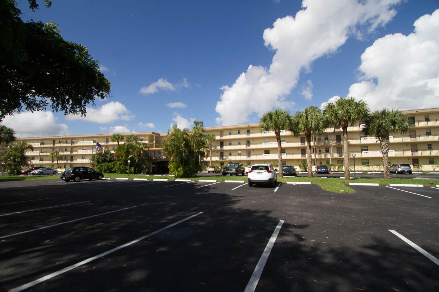 Property Photo: 9355 SW 8th Street 410 FL 33428