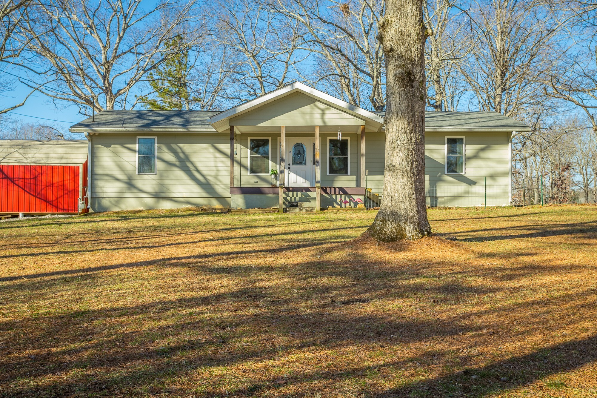 Property Photo:  588 N Bluff Cir  TN 37356 