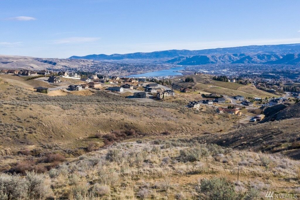 Property Photo:  4347 Knowles Rd  WA 98801
