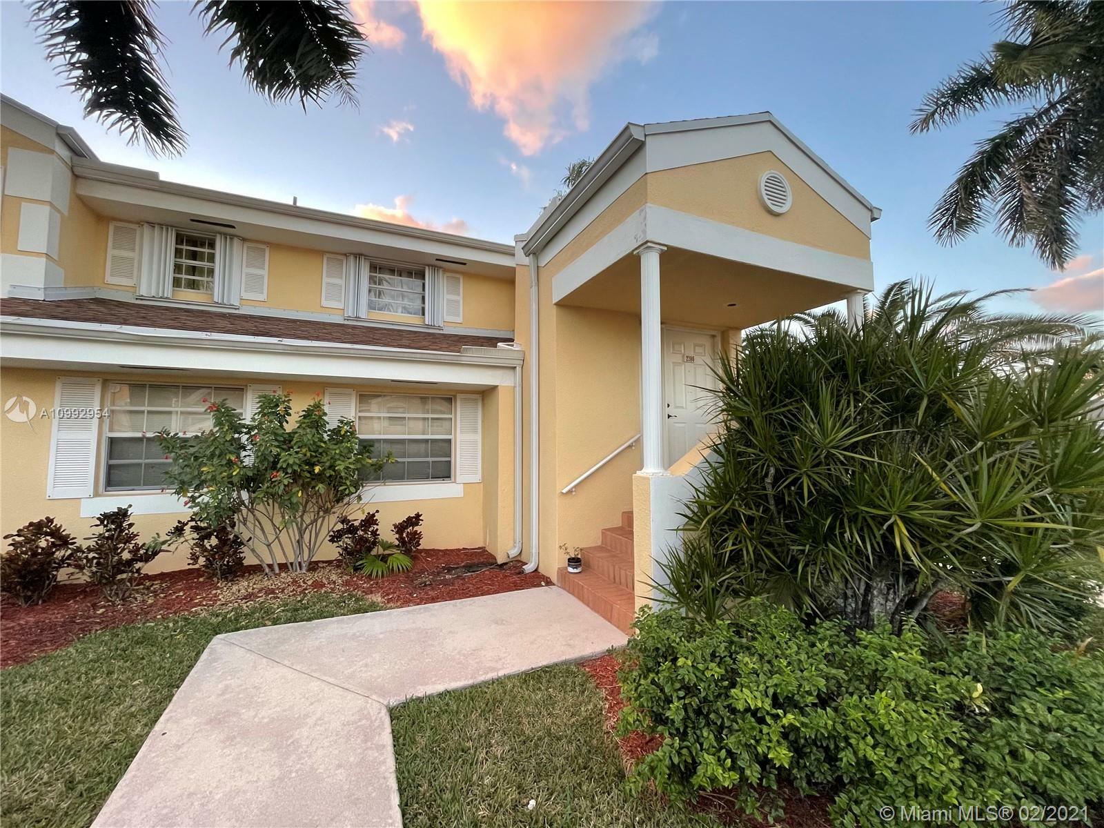 Property Photo:  2286 SE 27th Dr 205G  FL 33035 