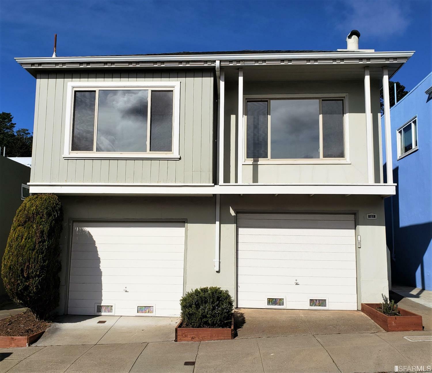 Property Photo: 101 Marview Way CA 94131