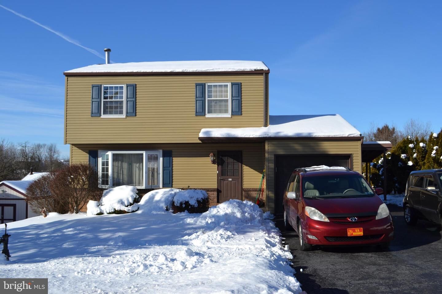 Property Photo: 567 Oriole Court PA 17111