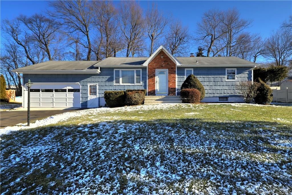 Property Photo: 130 Mary Ellen Drive CT 06460