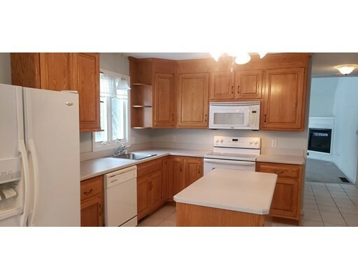 Property Photo: 8 Fox Run Rd 8 MA 01504