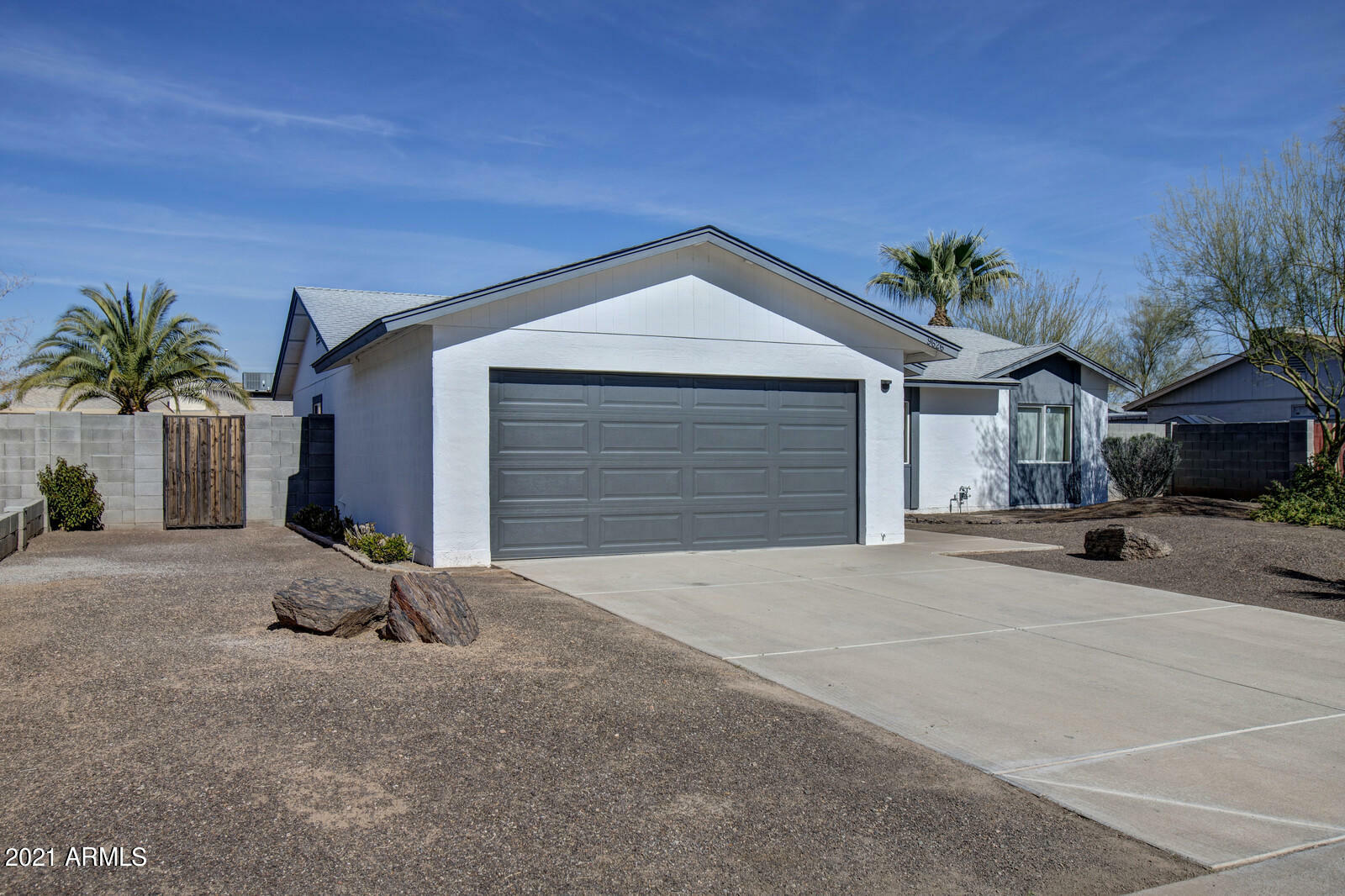 Property Photo:  9626 W Echo Lane W  AZ 85345 