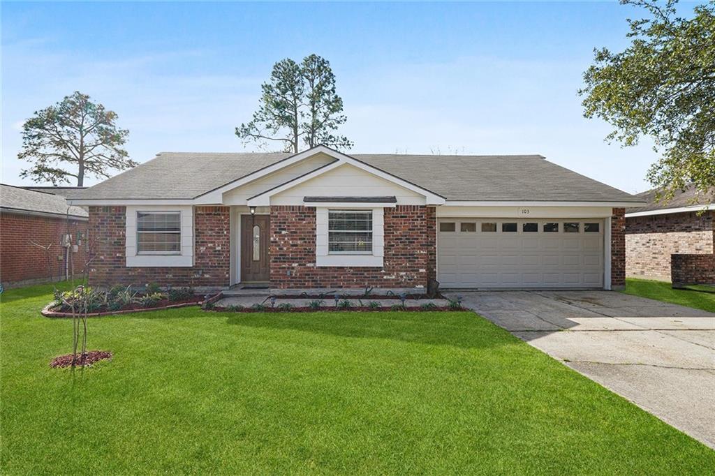 Property Photo: 103 N Kings Court LA 70458