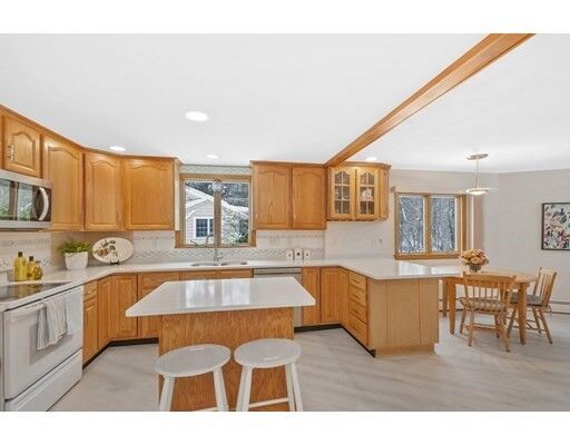 Property Photo: 24 Jeffrey Circle MA 01730