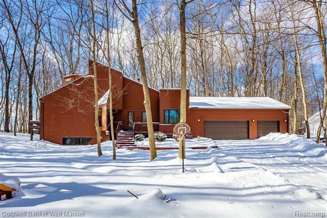 Property Photo:  1750 S Hickory Ridge Trail  MI 48380 