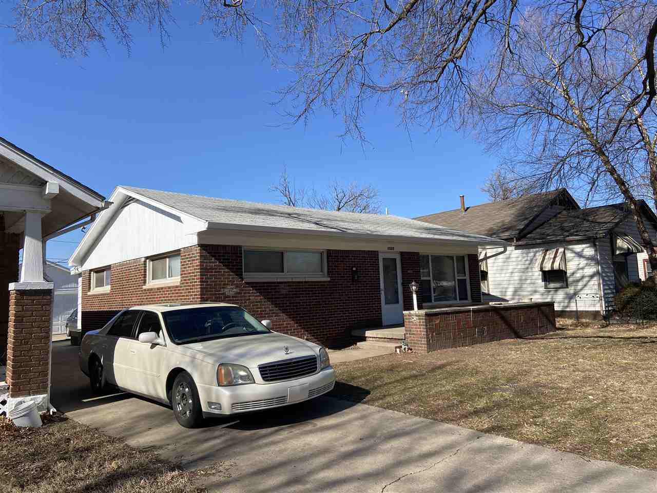 Property Photo:  1525 S Gold St  KS 67213 