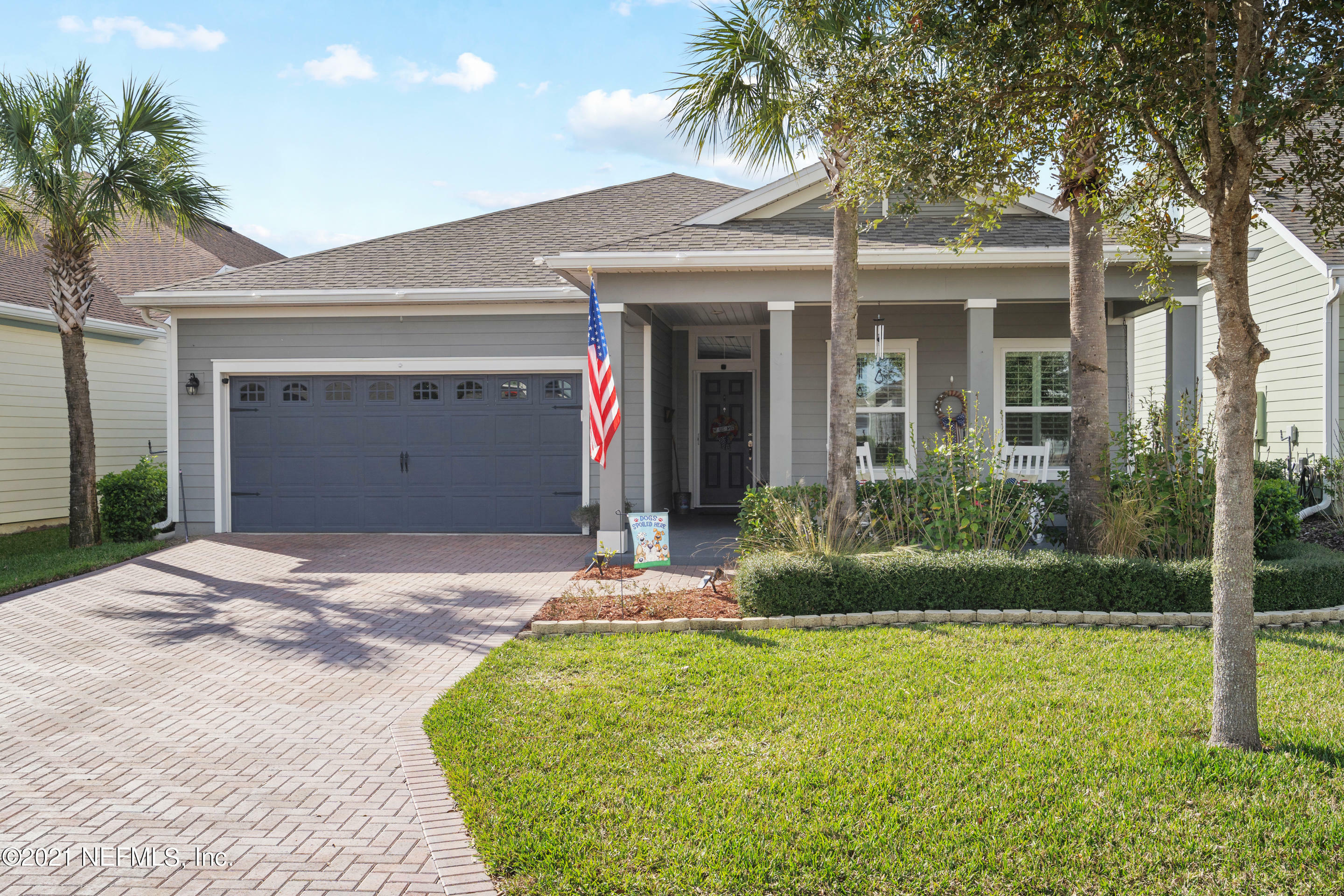 Property Photo:  120 Bluffton Court  FL 32092 