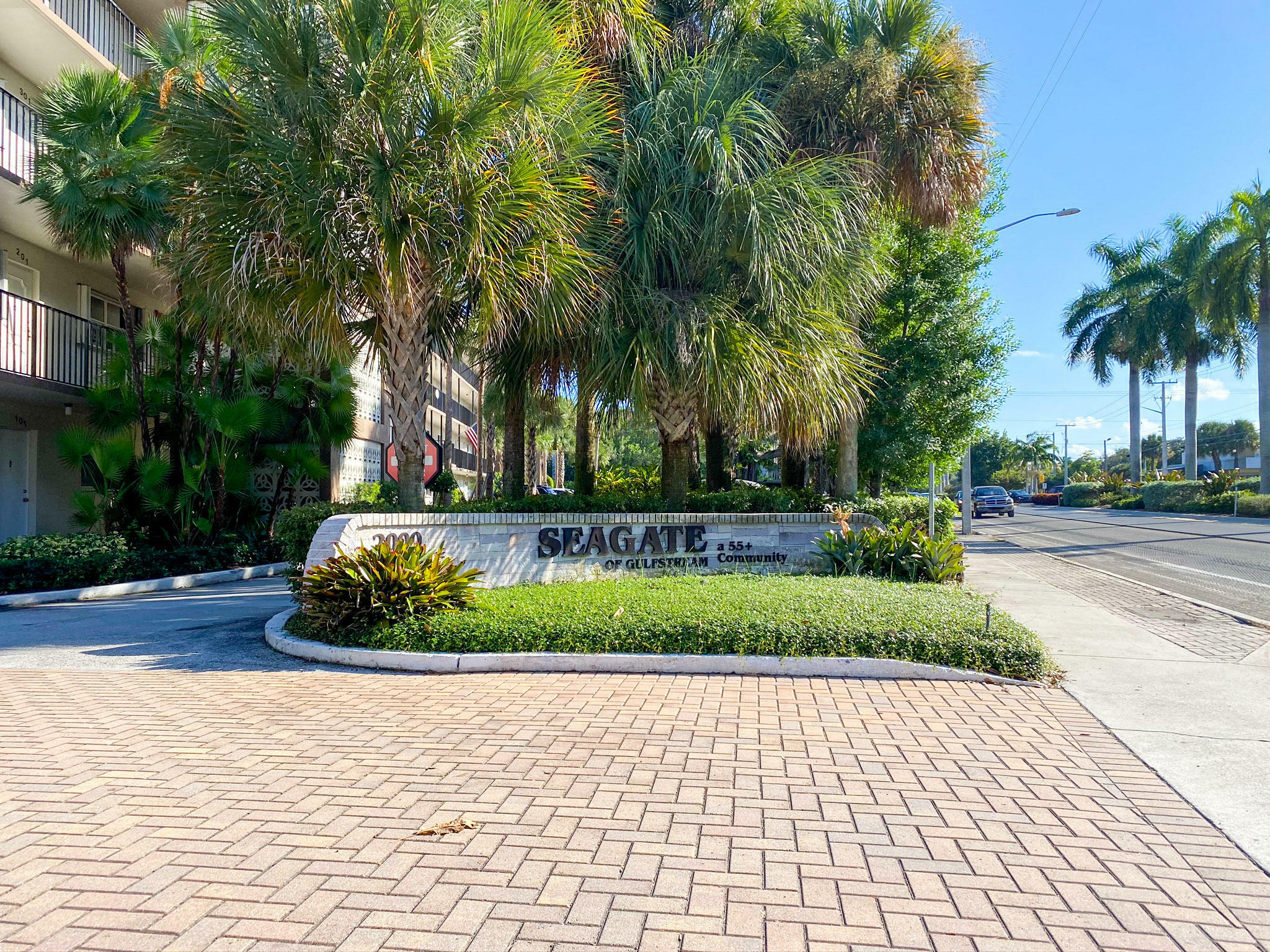 Property Photo: 2006 S Federal Highway 401 FL 33435