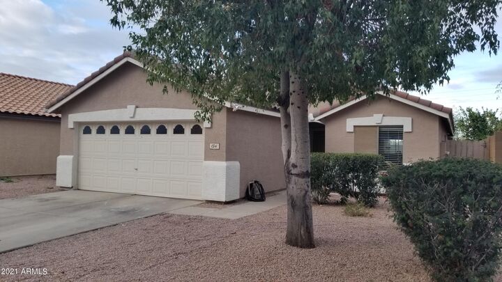 Property Photo:  134 S Valle Verde --  AZ 85208 