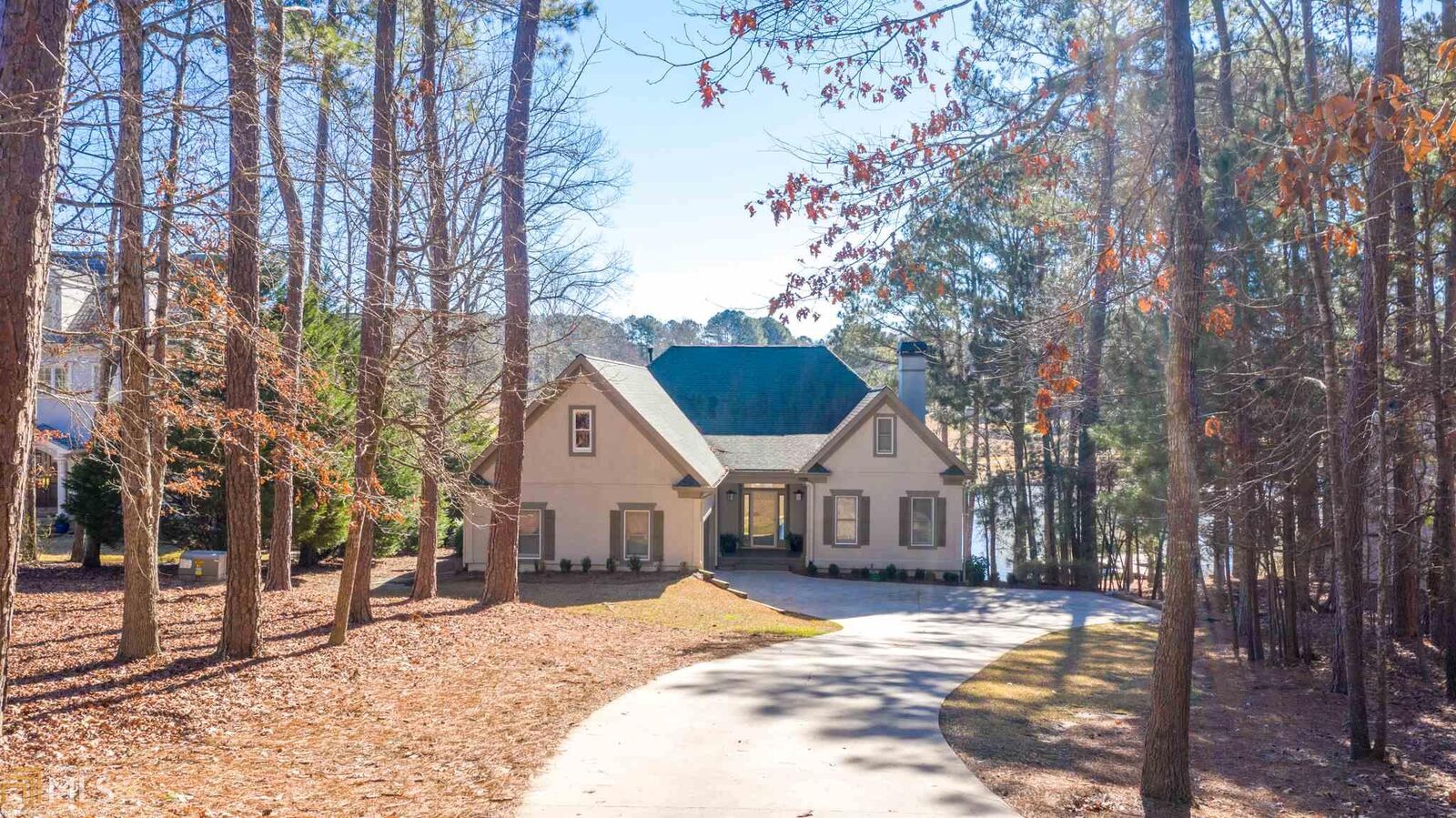 Property Photo: 1140 Club Cove Dr GA 30642