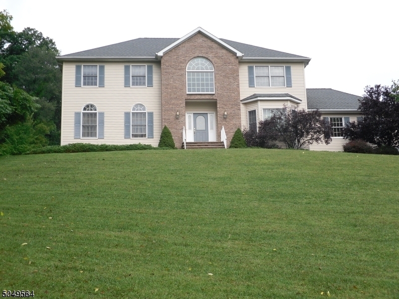 Property Photo:  1 Cherokee Trl  NJ 07462 