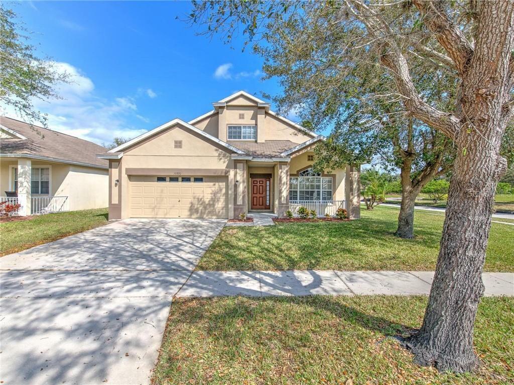 Property Photo:  10880 Newbridge Drive  FL 33579 