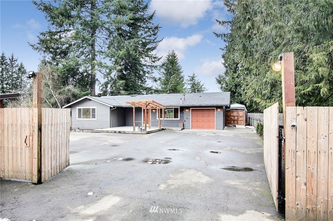 Property Photo: 21727 Old Owen Road WA 98272