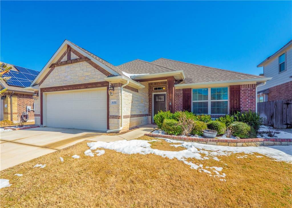 Property Photo: 8352 Angelo Loop TX 78665