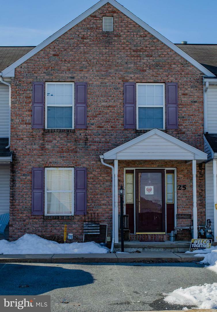 Property Photo: 25 Laurel Drive PA 17067